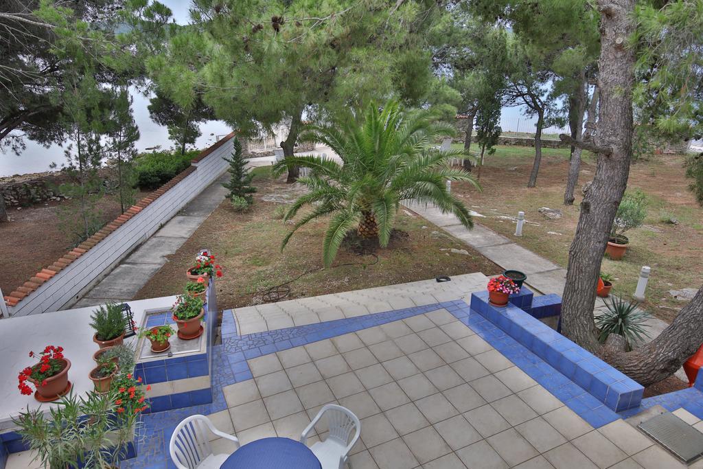 Villa A Pirovac Exterior foto