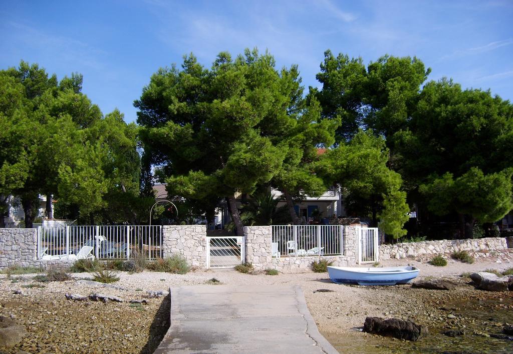 Villa A Pirovac Exterior foto