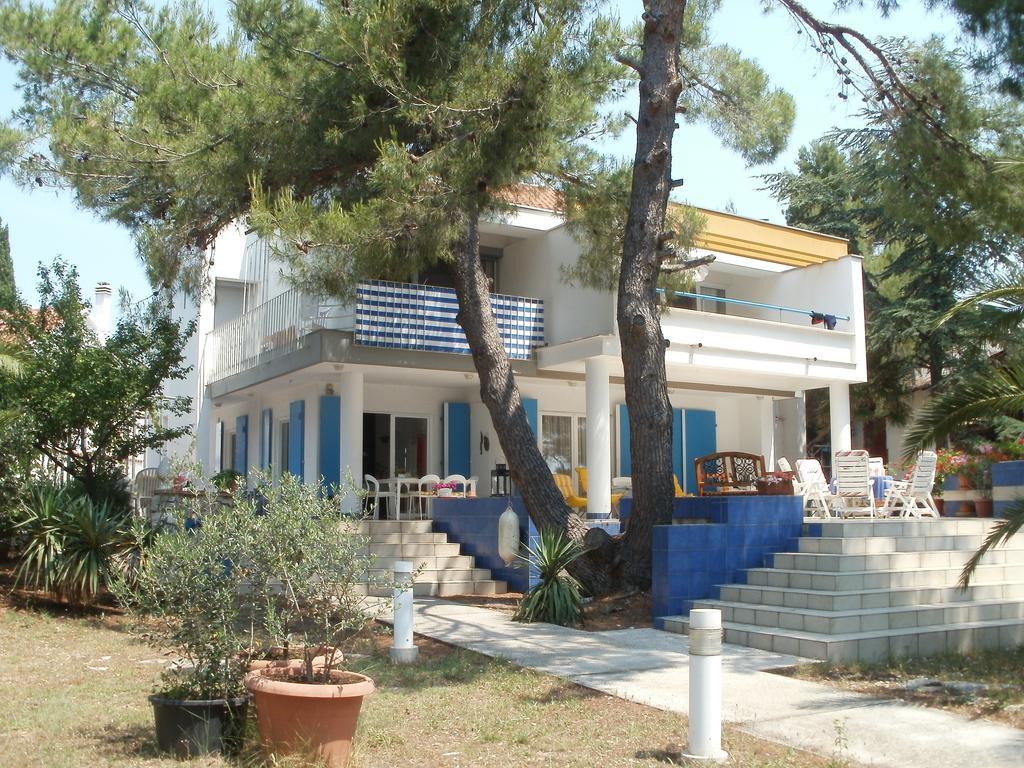 Villa A Pirovac Exterior foto
