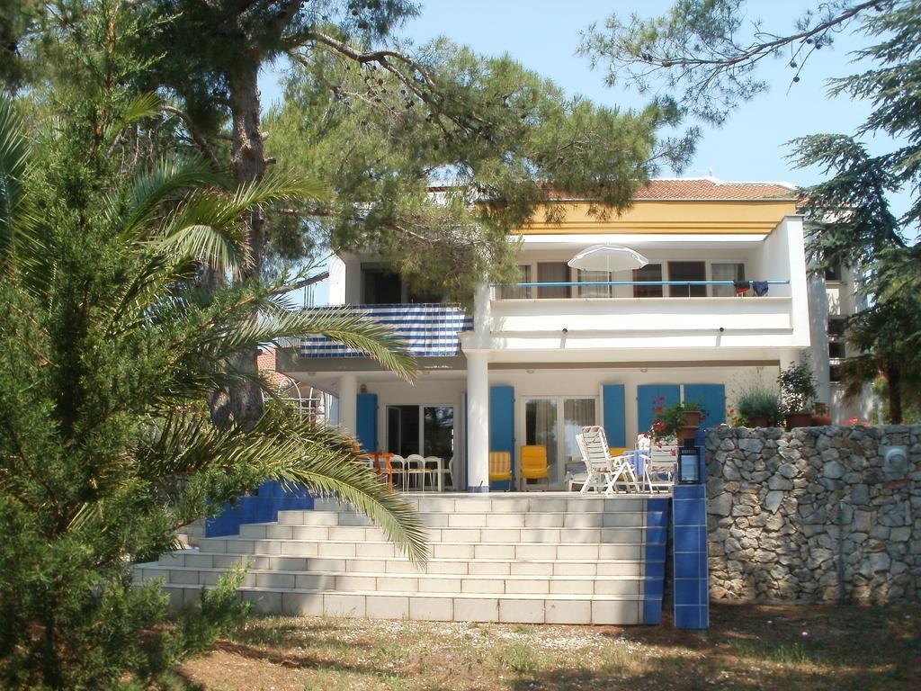 Villa A Pirovac Exterior foto